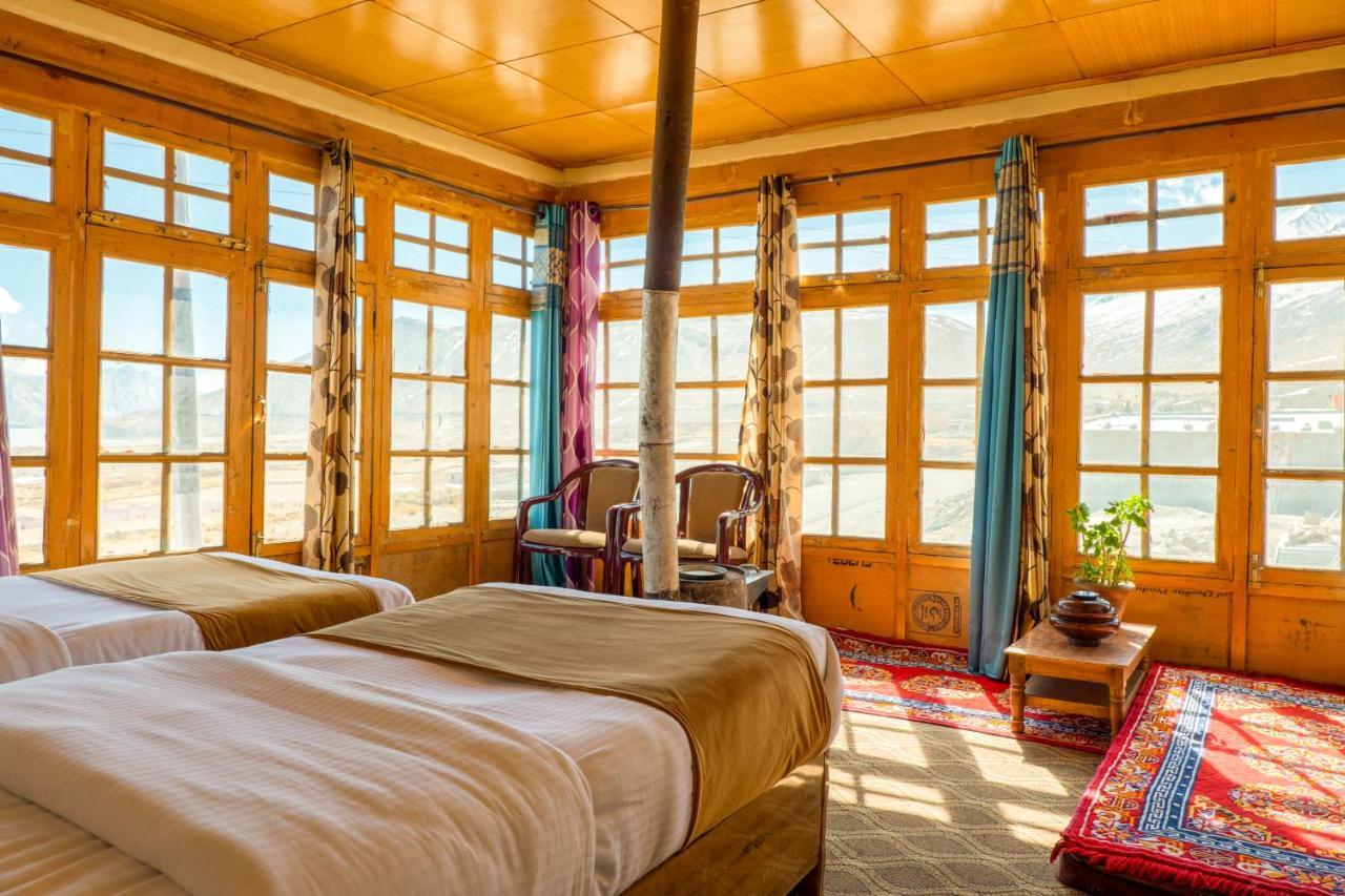 Astrostays At Pangong Spangmik Екстериор снимка
