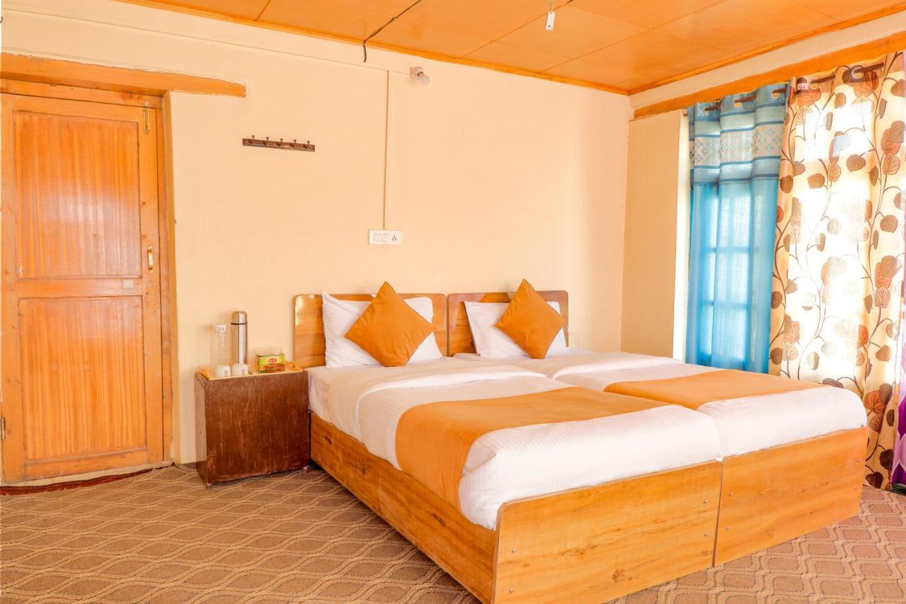Astrostays At Pangong Spangmik Екстериор снимка