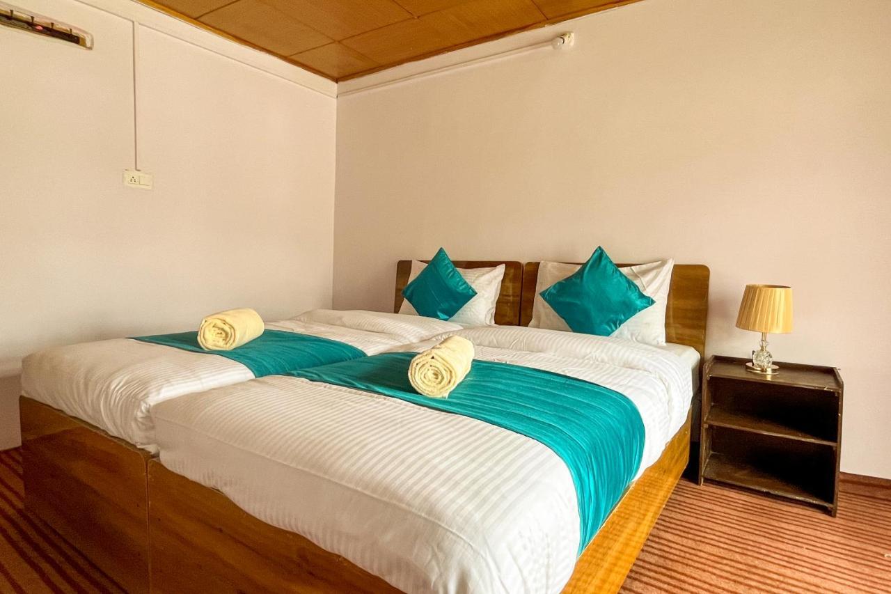 Astrostays At Pangong Spangmik Екстериор снимка